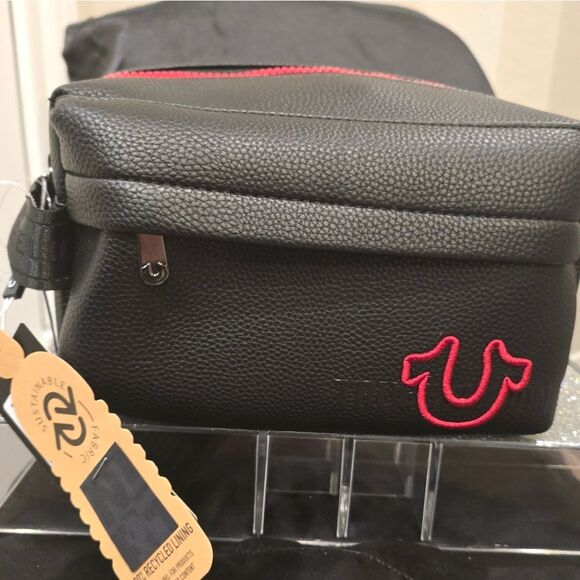 True Religion Quadry Horseshoe Logo Dopp Bag - Picture 3 of 7